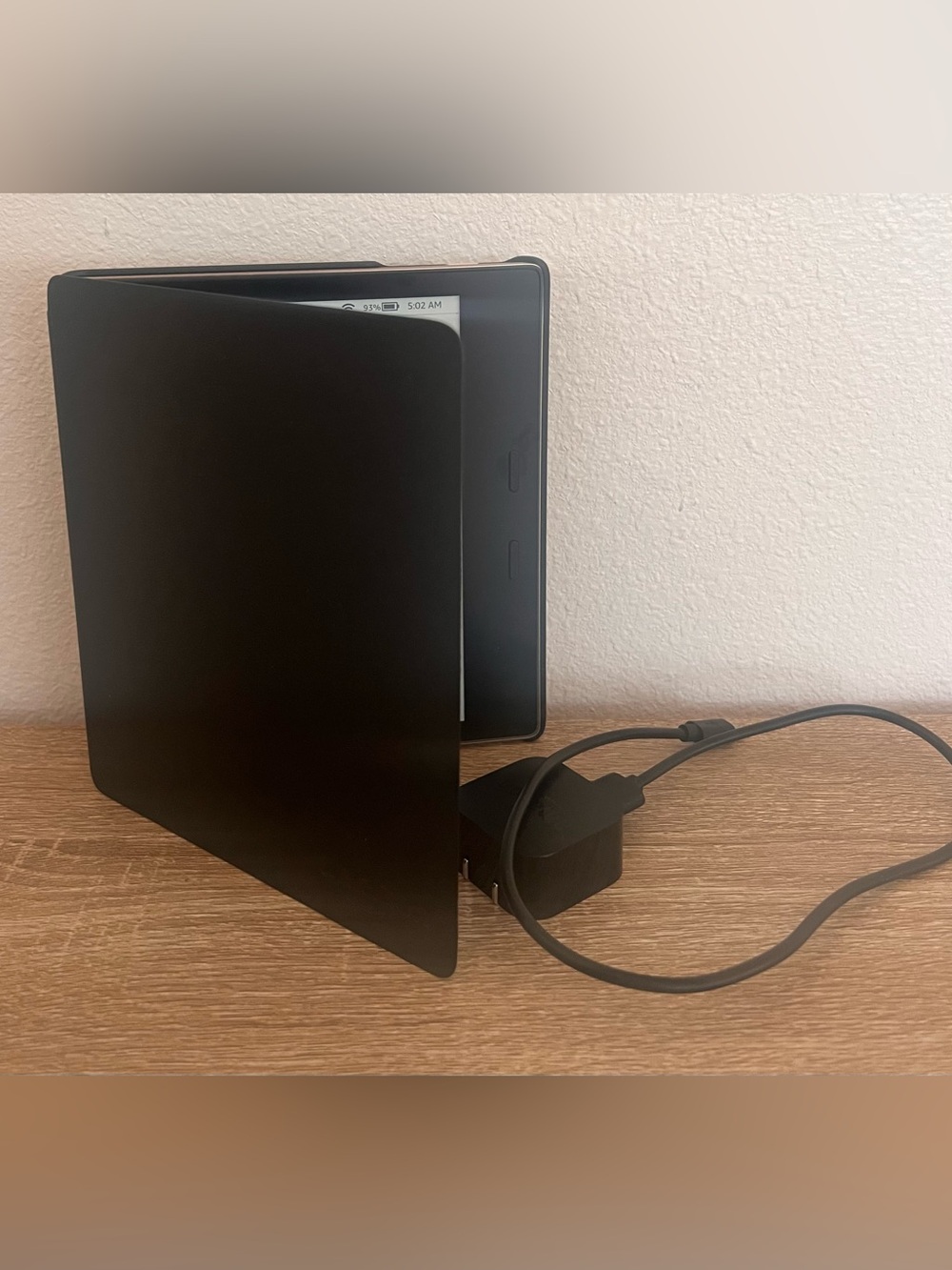 Amazon Kindle Oasis 10th Gen 32GB Wi-Fi 7” E-Reader Graphite Unused